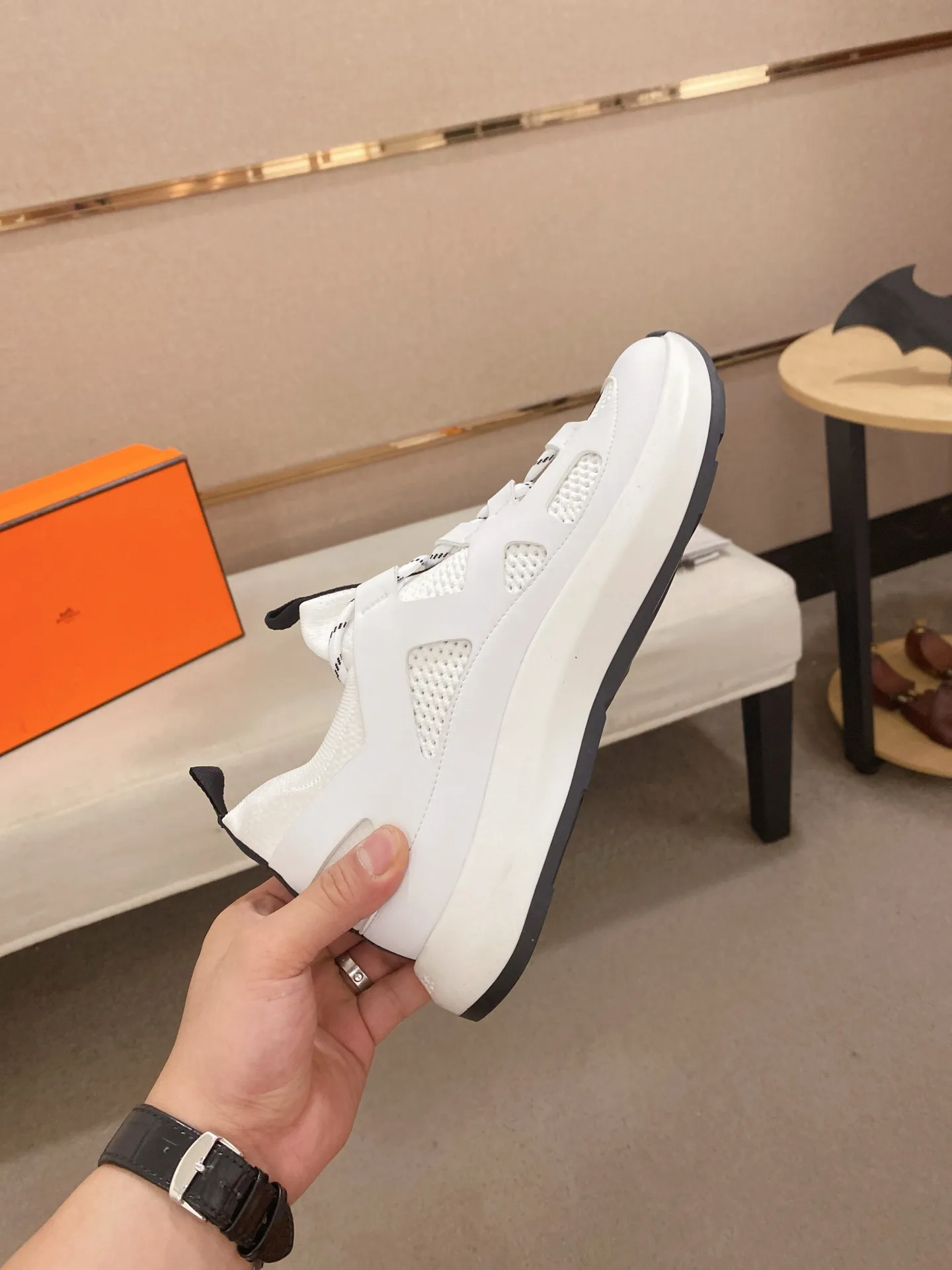 Men's clothing and shoes💰: 660💰《HERMES》【Classic Original Version】Hermès; Top 🔝 Purchasing Agency 🔍🔍Men’s latest 🇺🇸 counters are on sale simultaneously, original imported from Italy ▲▲Silk cowhide with breathable fabric ▲▲ (high-end and expensive Qi·Grade) Exquisite workmanship (Italian 🇮🇹Imported water-dyed 🐂cowhide lining) Sole: Original sole provided by the original factory, ⚠️Exclusive double-layer activity·TPR·Rubber·Combined molded outsole; Super·comfortable·wear-resistant·non-slip·environmental protection The real thing is more beautiful when photographed (high quality, following orders). You can enter and leave the counter at will * Number of yards: 38·39·40·41·42·43·44·45